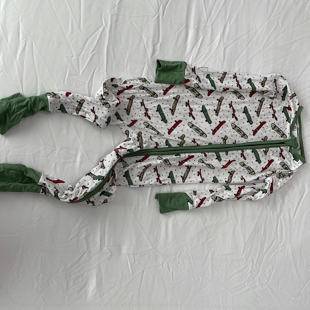 Dream big little co zippies